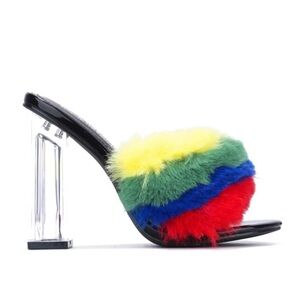 NWOT Cape Robbin fur detail heel sandals